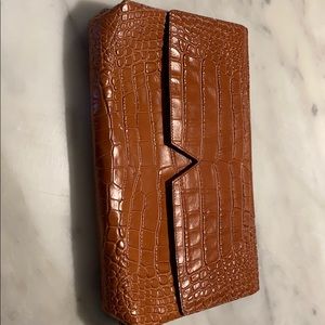 Cognac clutch